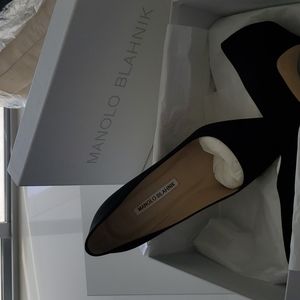 Black Manolo Blahnik Pumps